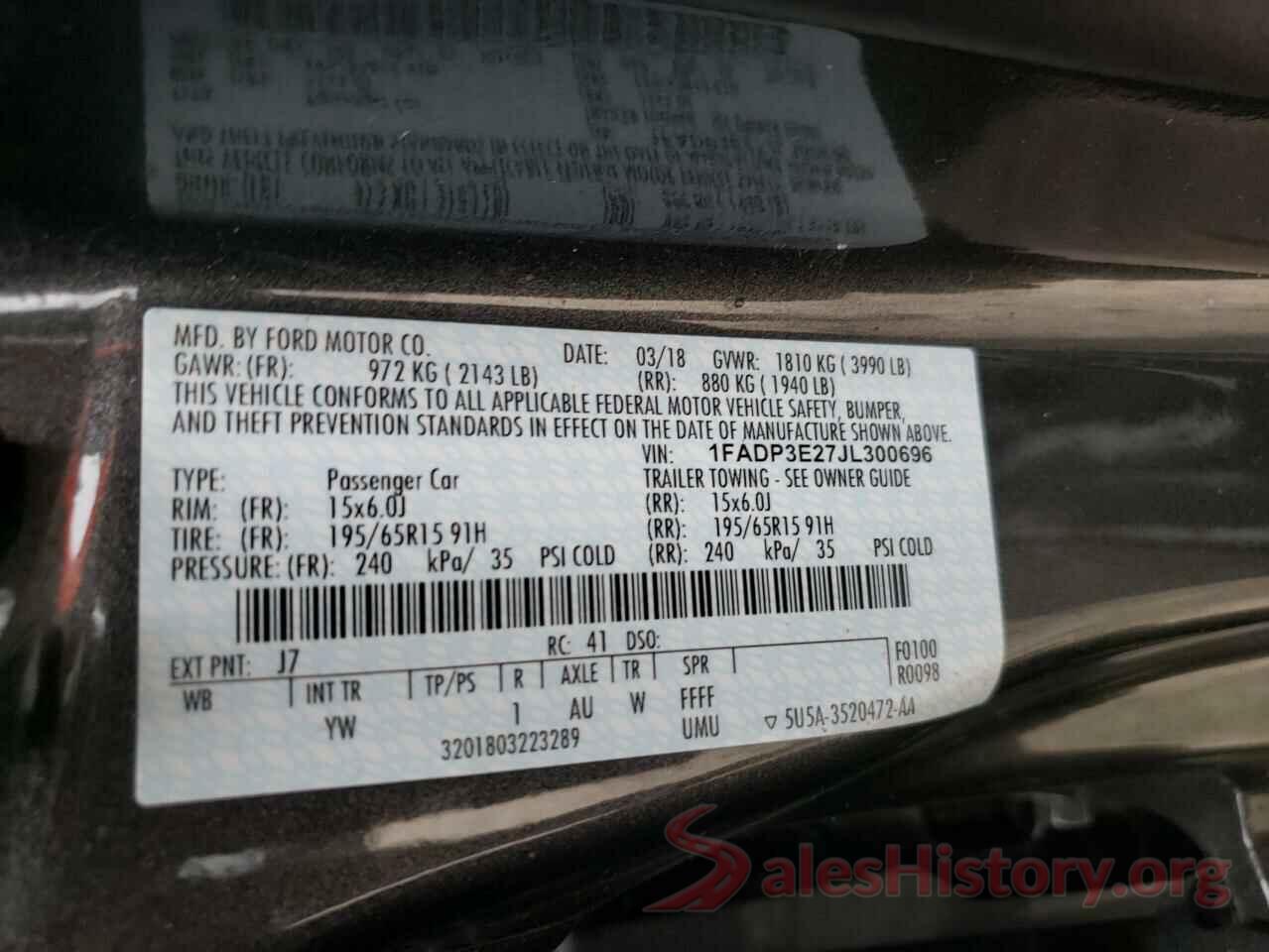 1FADP3E27JL300696 2018 FORD FOCUS