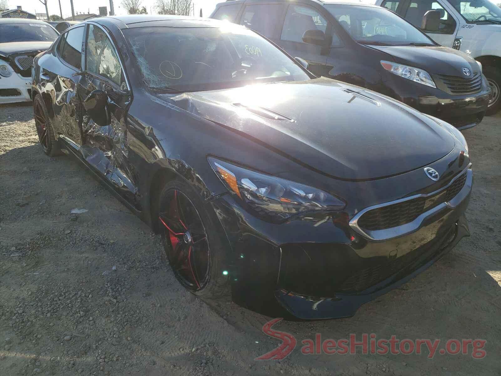 KNAE25LA8J6014659 2018 KIA STINGER