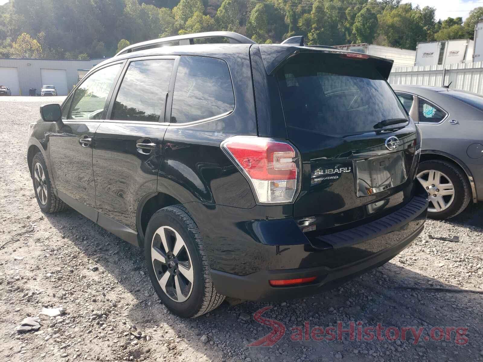 JF2SJAGC5JH501160 2018 SUBARU FORESTER