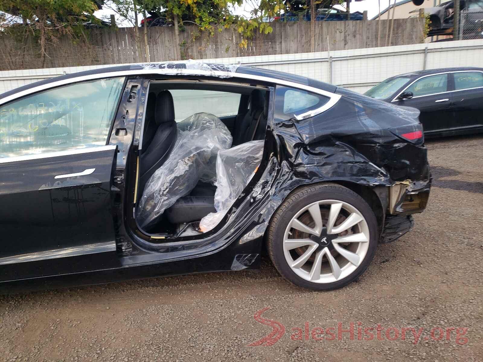 5YJ3E1EBXJF086659 2018 TESLA MODEL 3