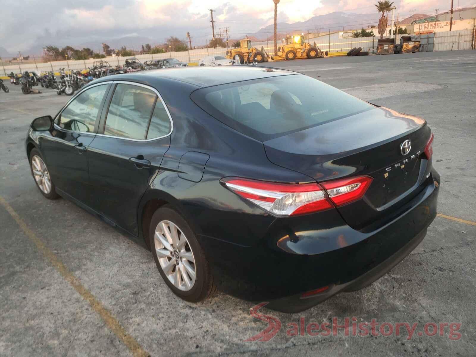 JTNB11HKXJ3011942 2018 TOYOTA CAMRY