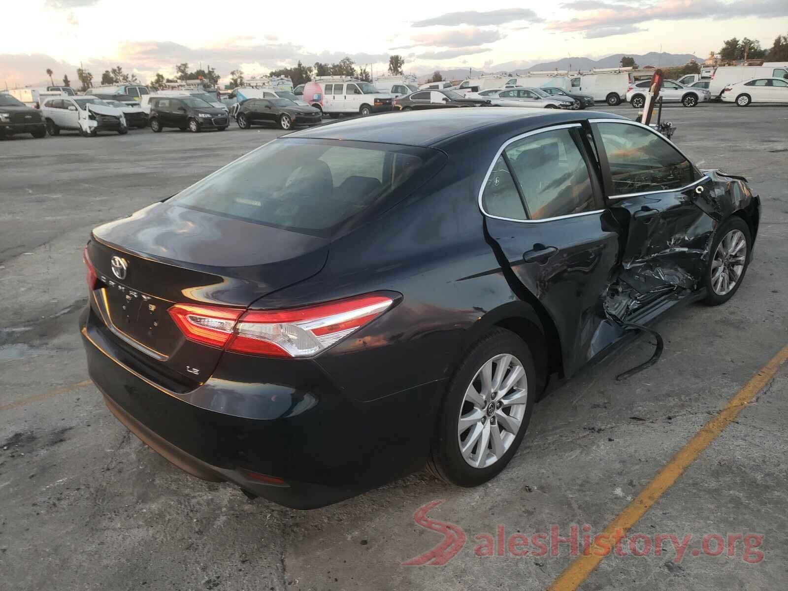 JTNB11HKXJ3011942 2018 TOYOTA CAMRY