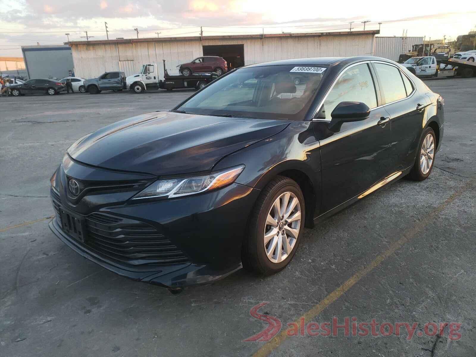 JTNB11HKXJ3011942 2018 TOYOTA CAMRY