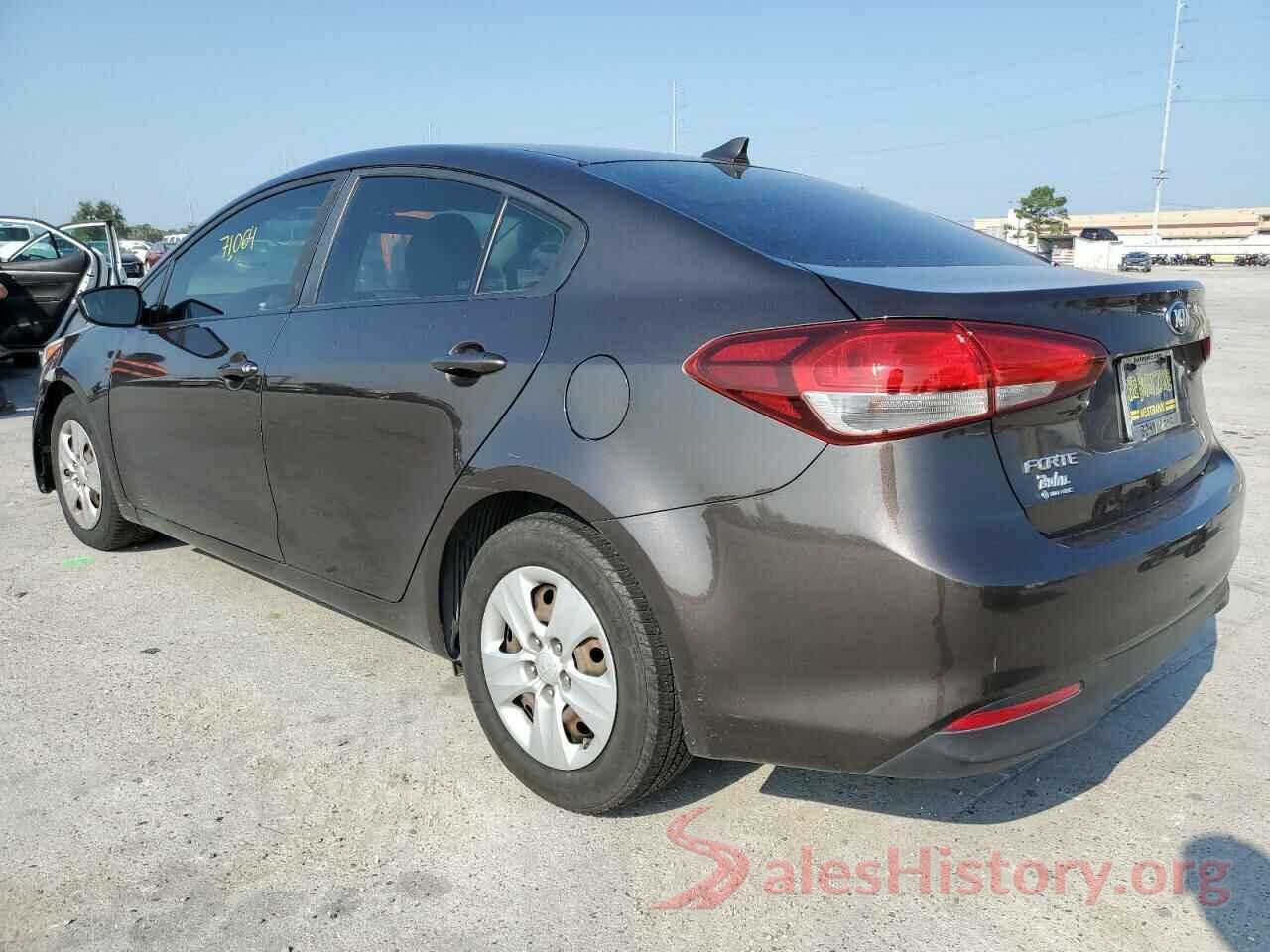 3KPFK4A76JE208349 2018 KIA FORTE