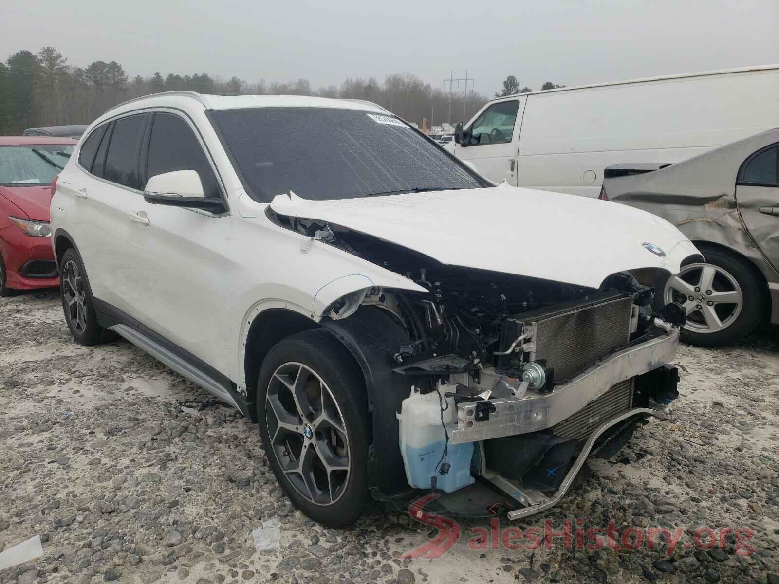 WBXHU7C30J5L07701 2018 BMW X1