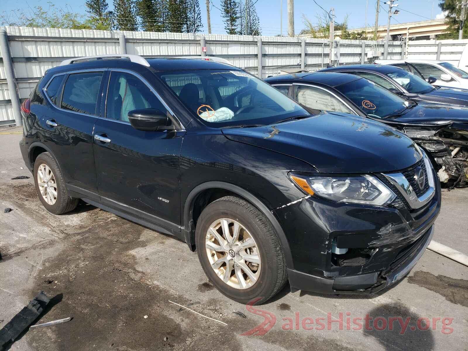 5N1ET2MT2JC820735 2018 NISSAN ROGUE