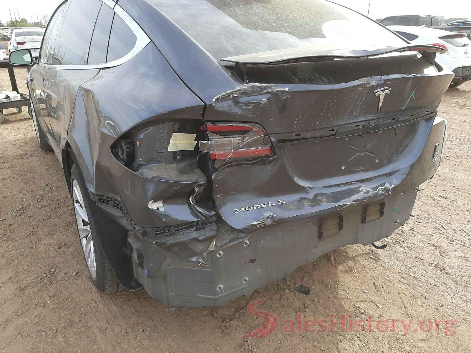 5YJXCAE25JF109143 2018 TESLA MODEL X