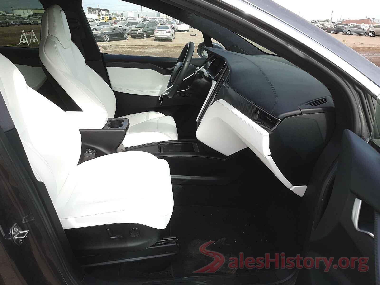 5YJXCAE25JF109143 2018 TESLA MODEL X