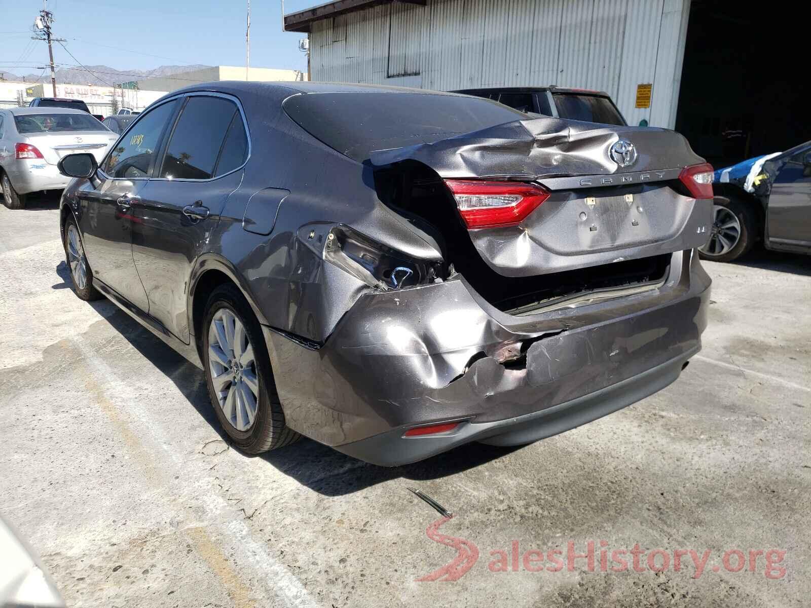 4T1B11HK1JU057198 2018 TOYOTA CAMRY