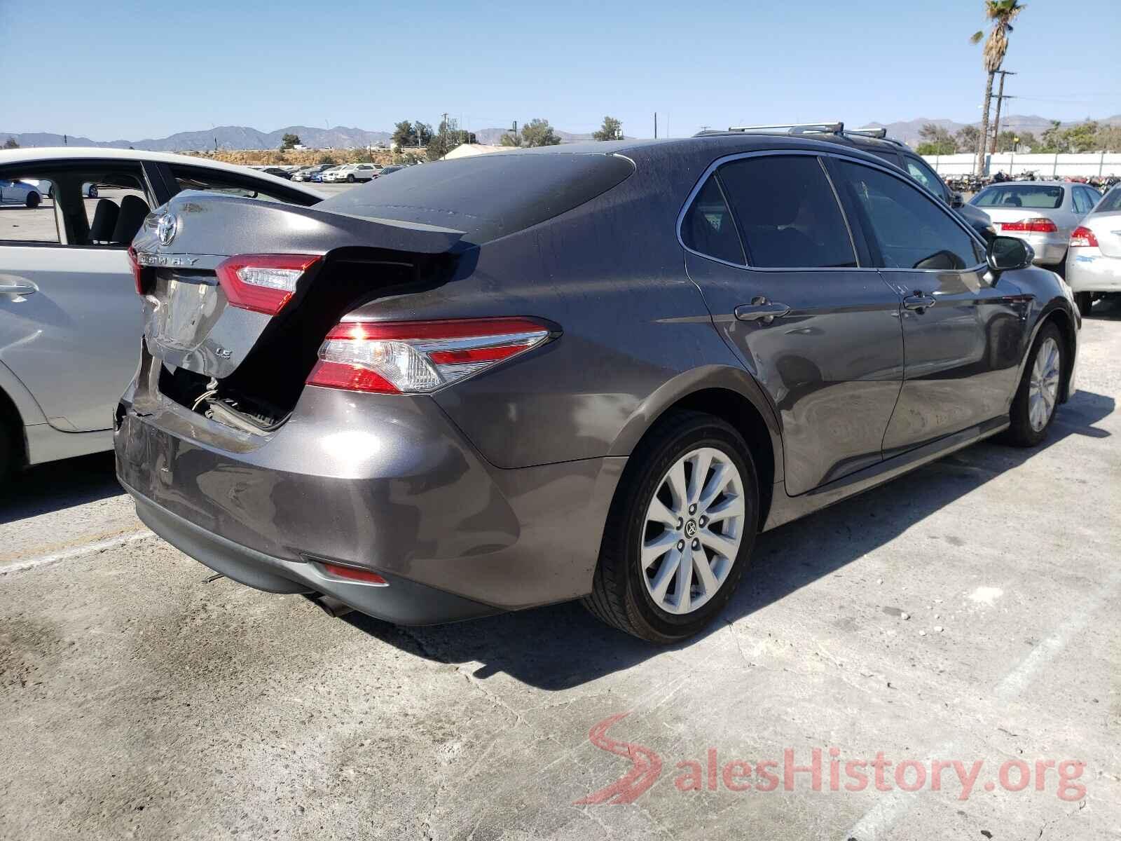 4T1B11HK1JU057198 2018 TOYOTA CAMRY