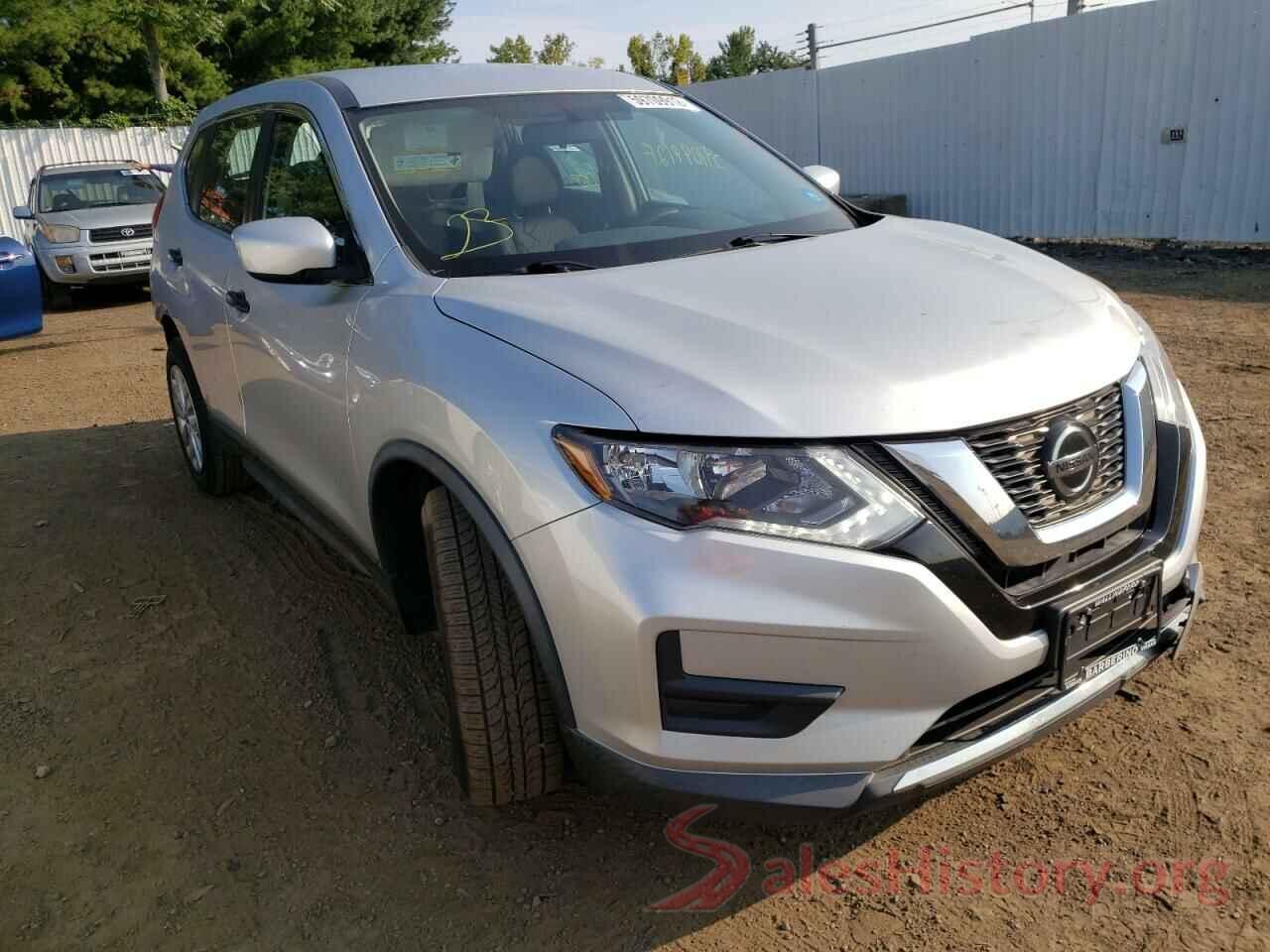 KNMAT2MT6JP600736 2018 NISSAN ROGUE