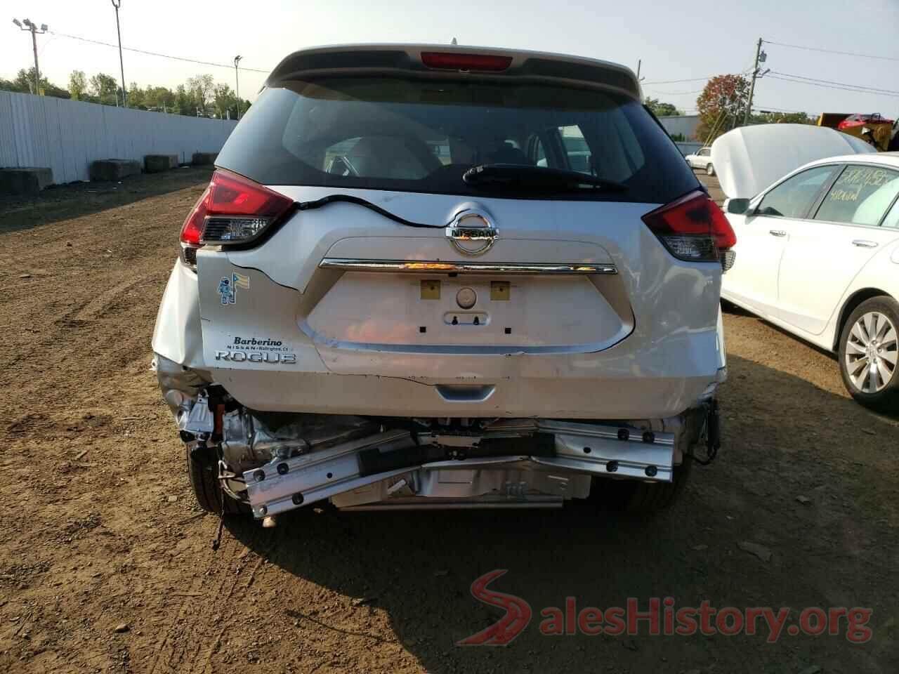 KNMAT2MT6JP600736 2018 NISSAN ROGUE