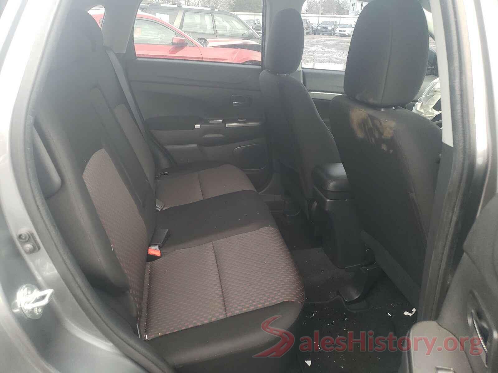 JA4AP3AU4KU034015 2019 MITSUBISHI OUTLANDER