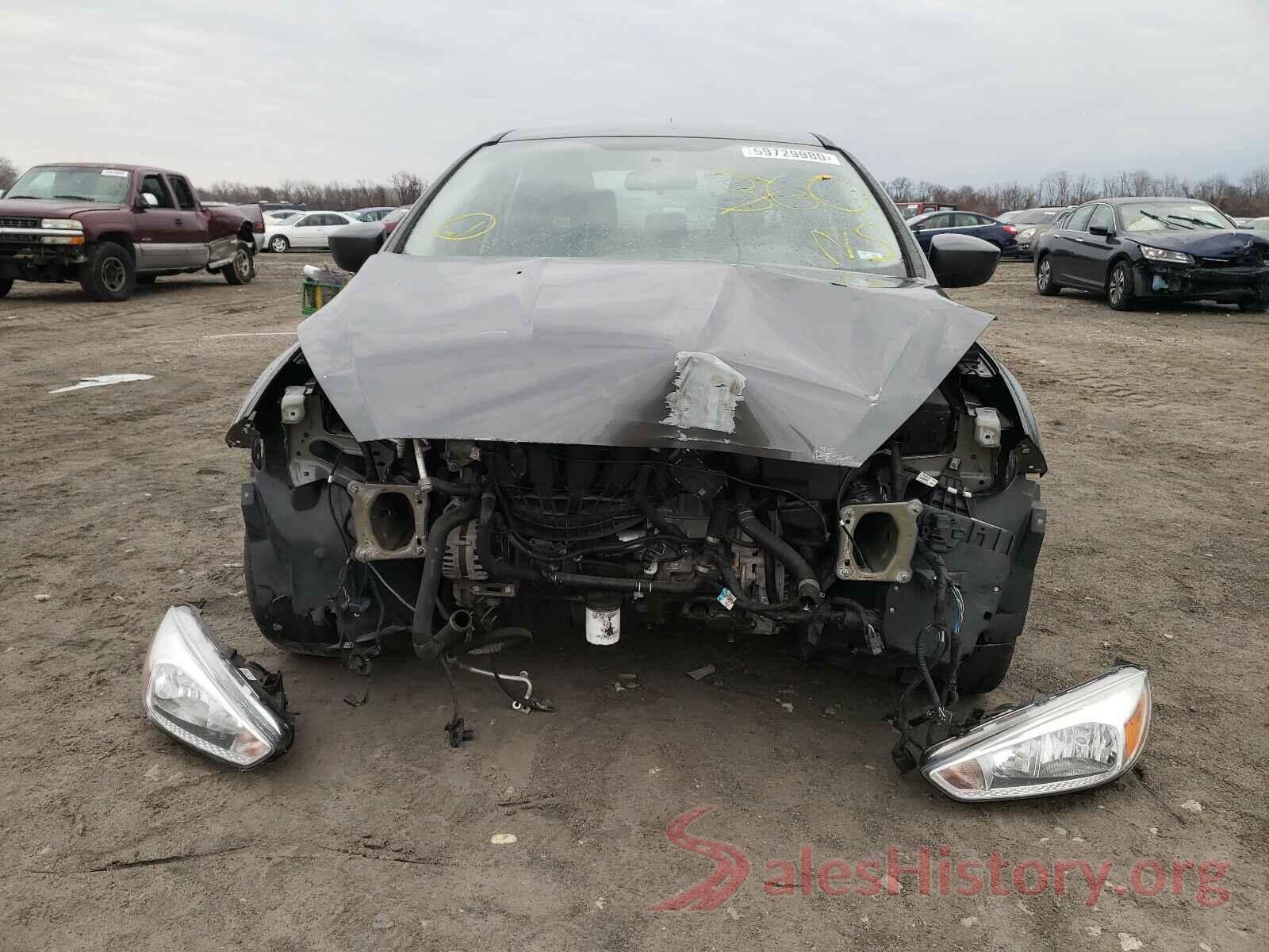 1FADP3F25JL237578 2018 FORD FOCUS