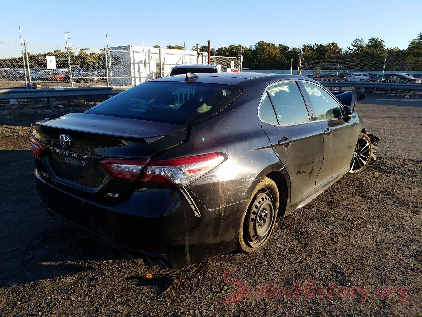 4T1BZ1HK8JU007987 2018 TOYOTA CAMRY