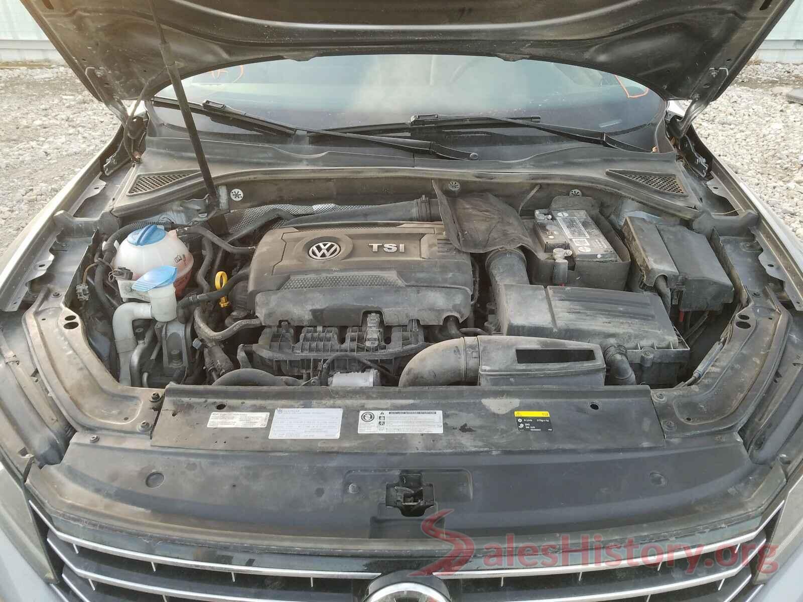 1VWAT7A36HC005711 2017 VOLKSWAGEN PASSAT