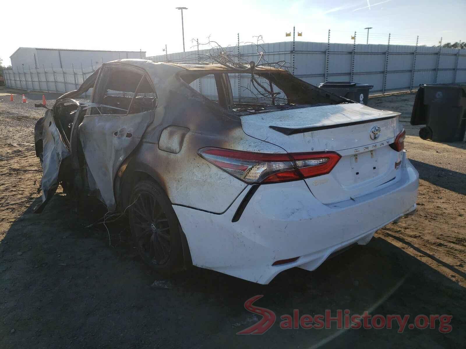 4T1B11HKXJU604727 2018 TOYOTA CAMRY