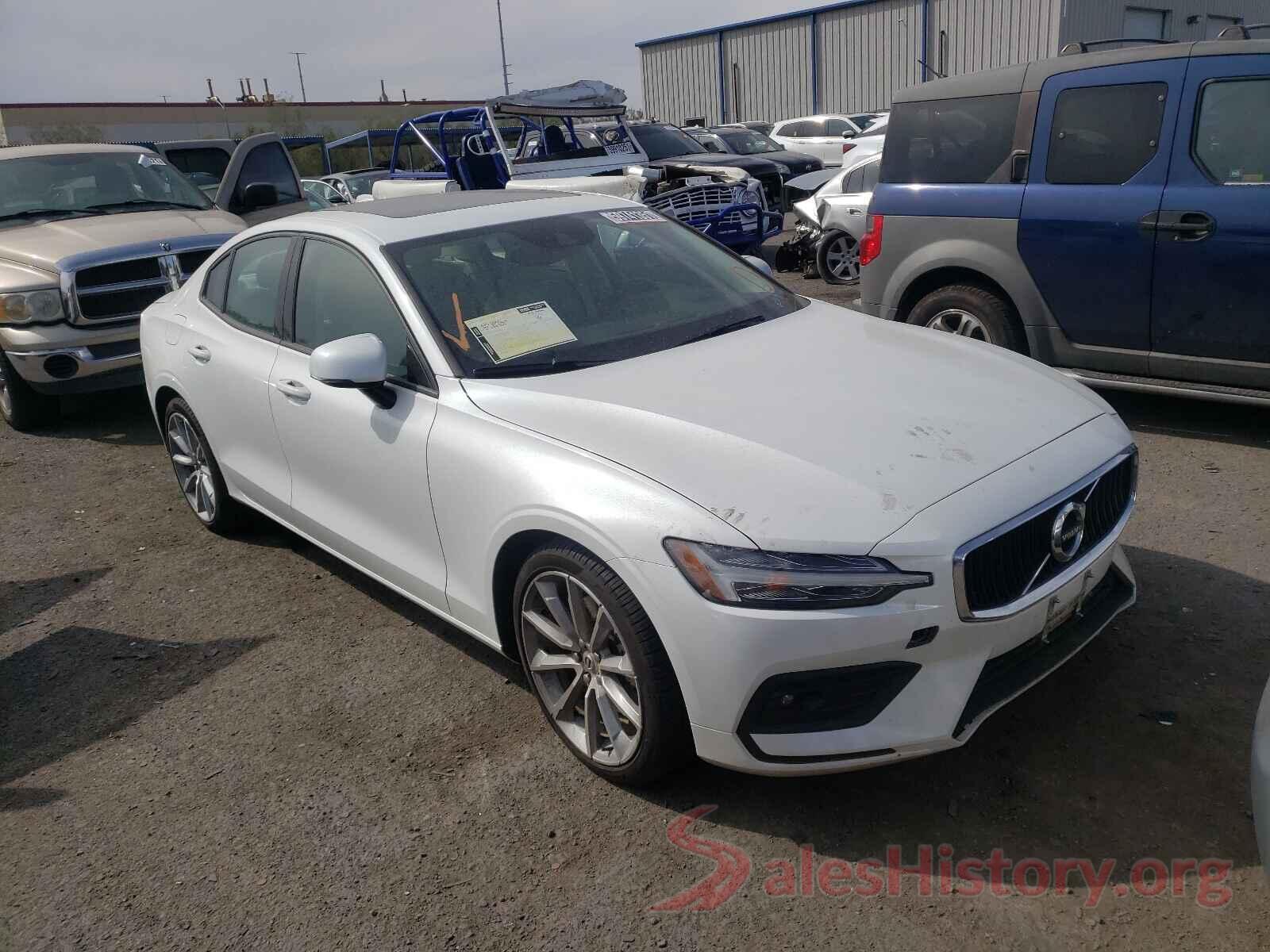 7JR102FKXMG102669 2021 VOLVO S60