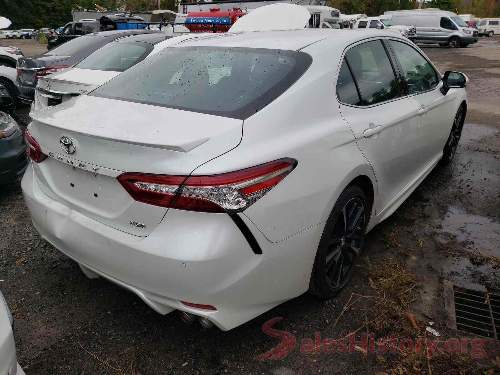 4T1B61HK6JU105392 2018 TOYOTA CAMRY