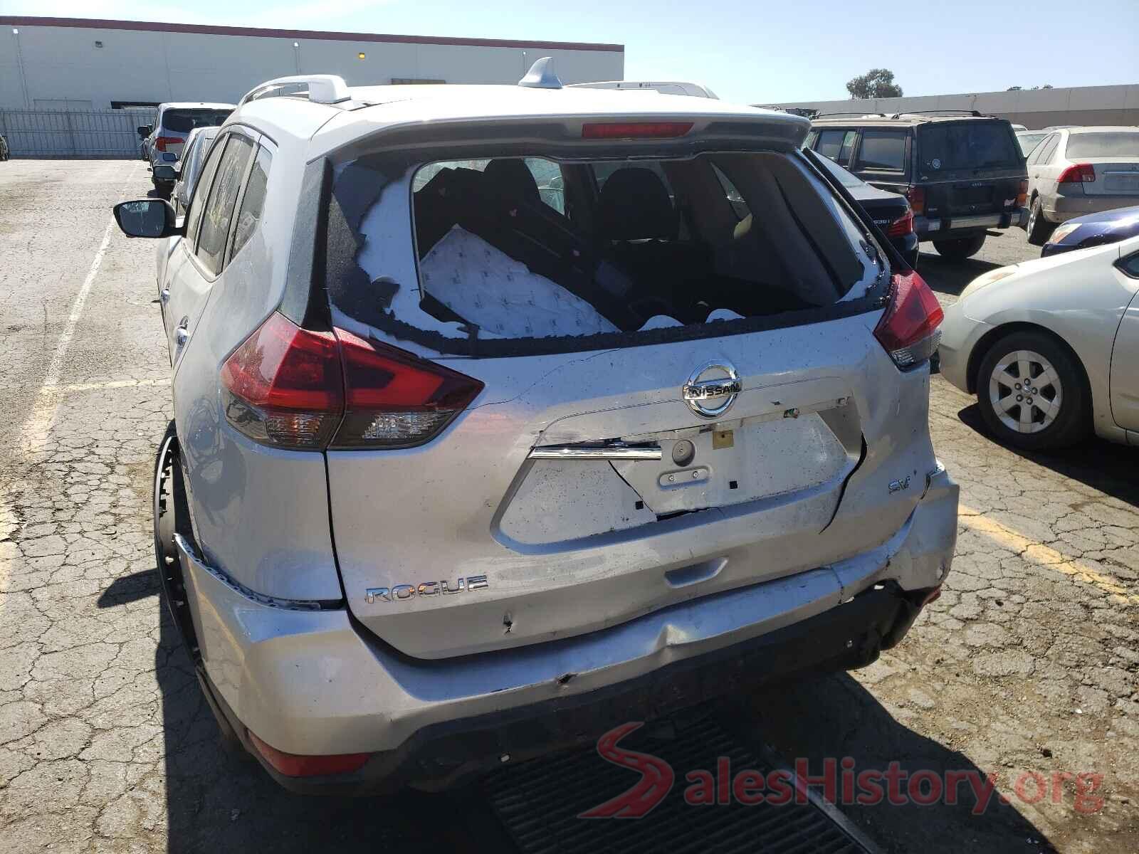 KNMAT2MT3JP564262 2018 NISSAN ROGUE