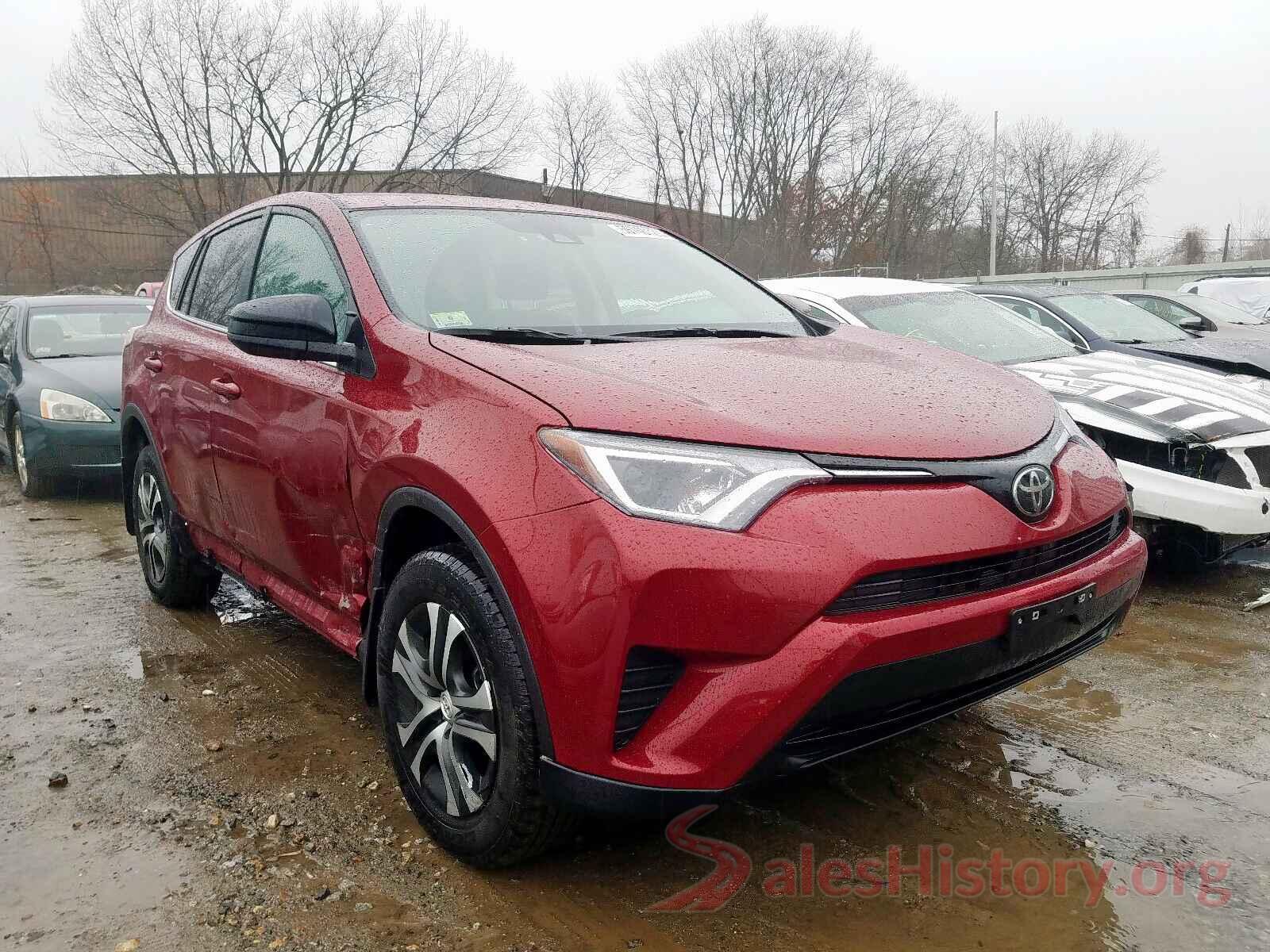 2T3BFREV4JW776824 2018 TOYOTA RAV4 LE