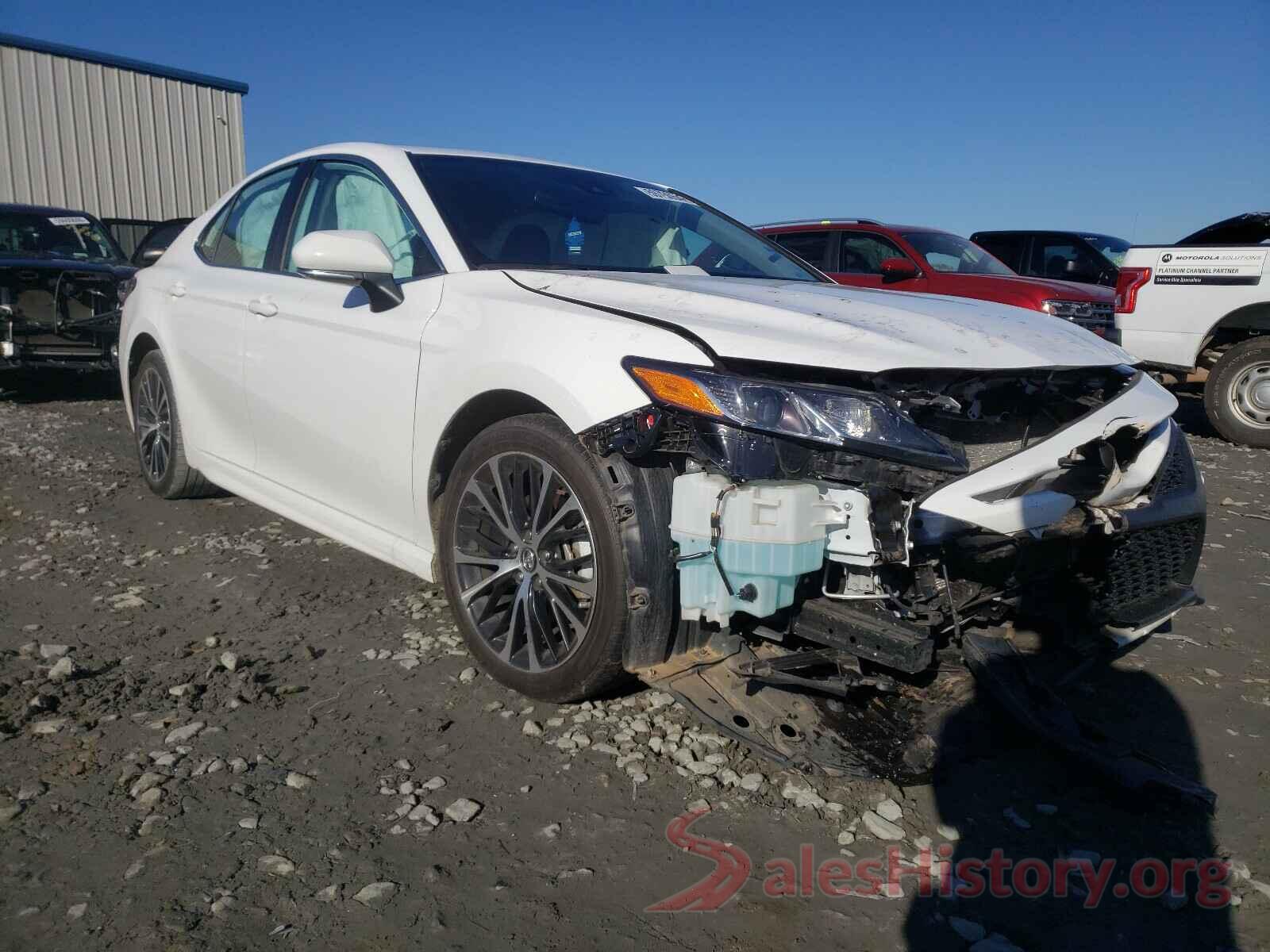 4T1B11HKXKU767976 2019 TOYOTA CAMRY