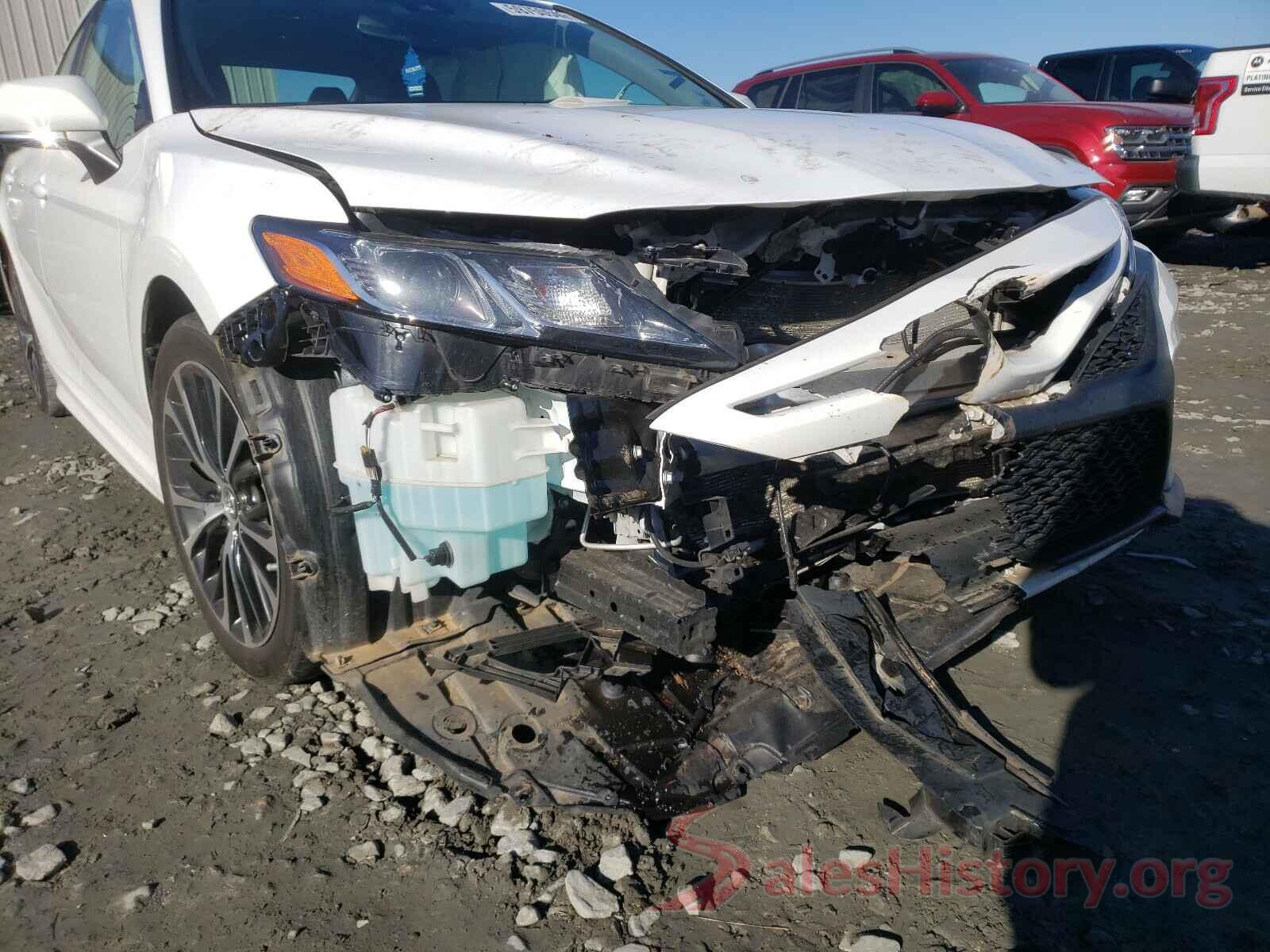 4T1B11HKXKU767976 2019 TOYOTA CAMRY