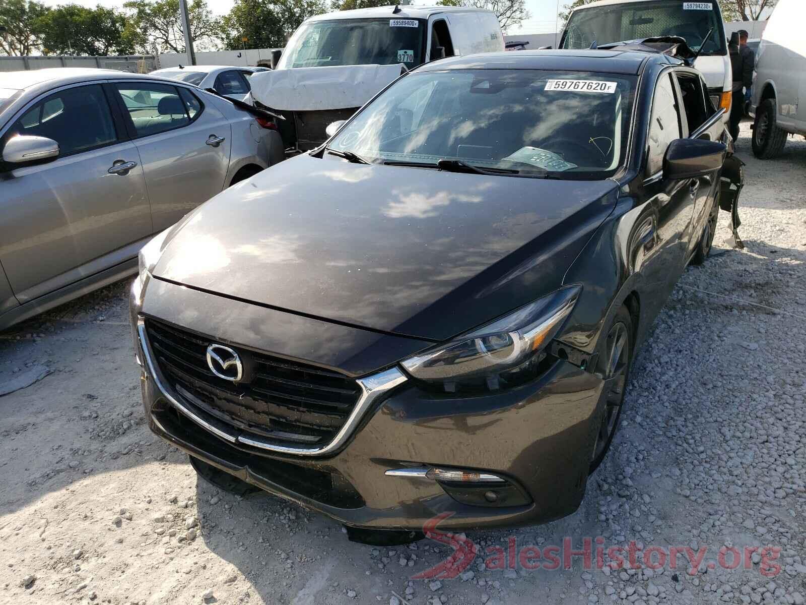 3MZBN1M30JM164526 2018 MAZDA 3