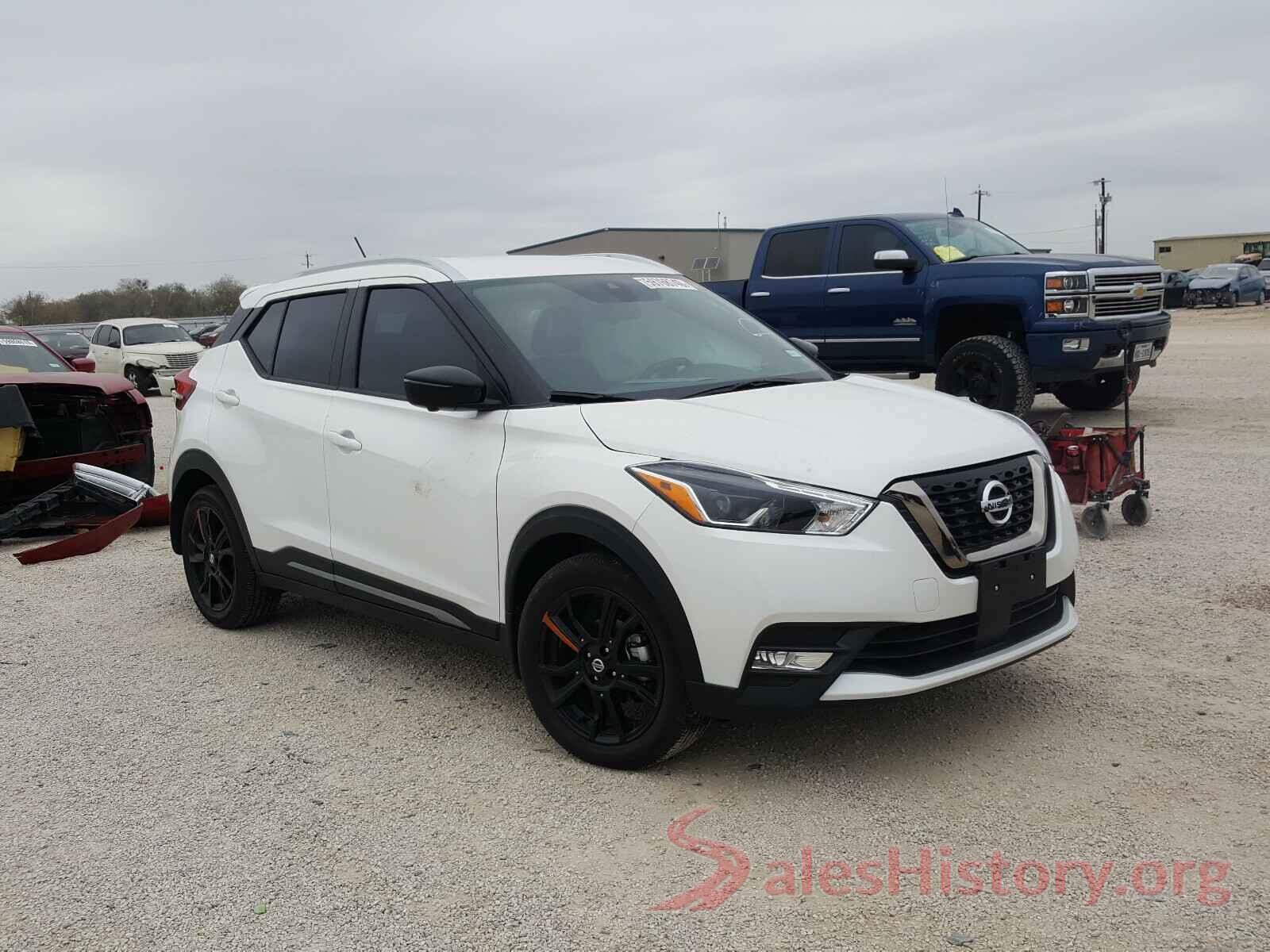 3N1CP5DV7LL523876 2020 NISSAN KICKS