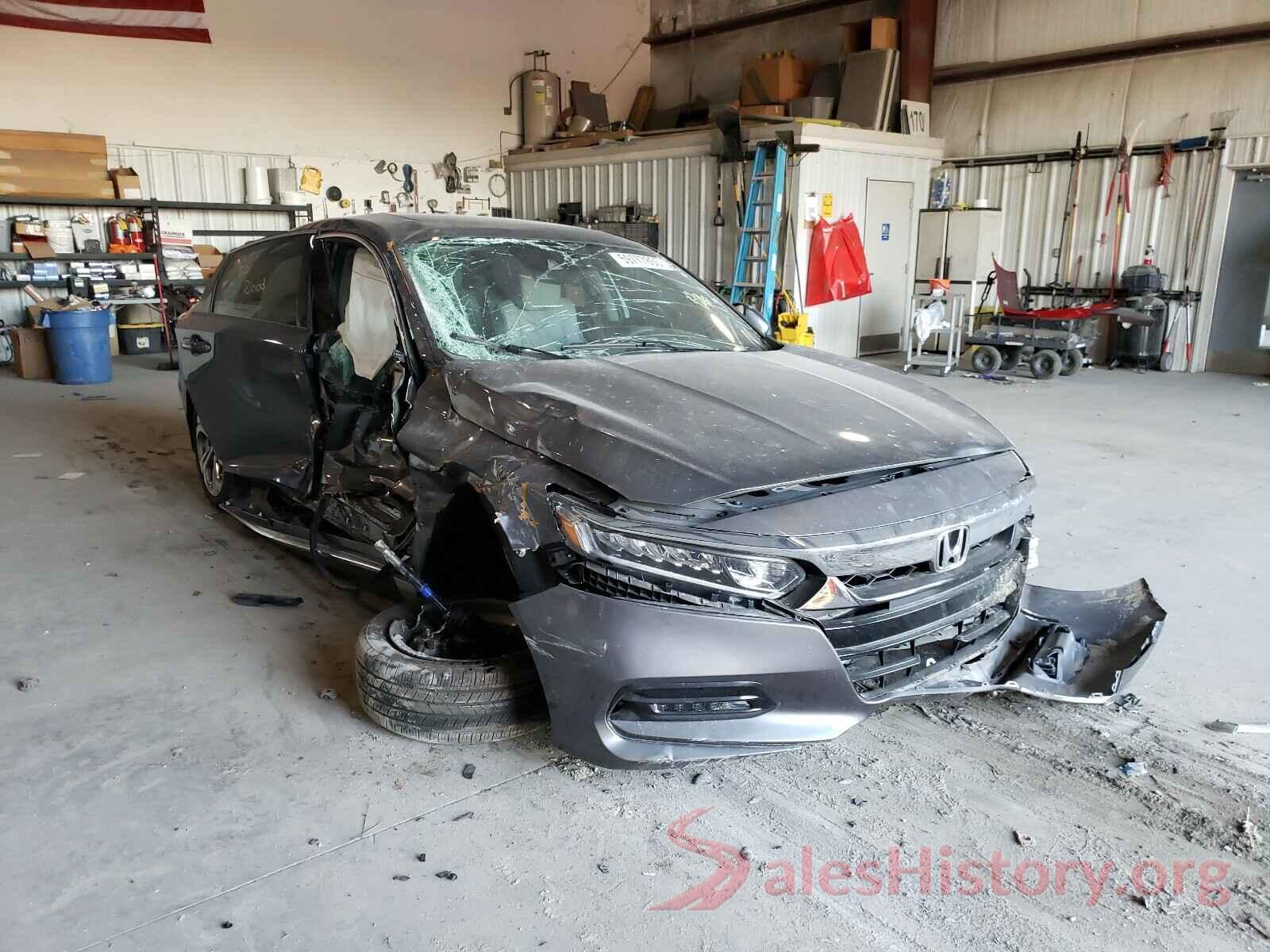 1HGCV2F56JA010882 2018 HONDA ACCORD