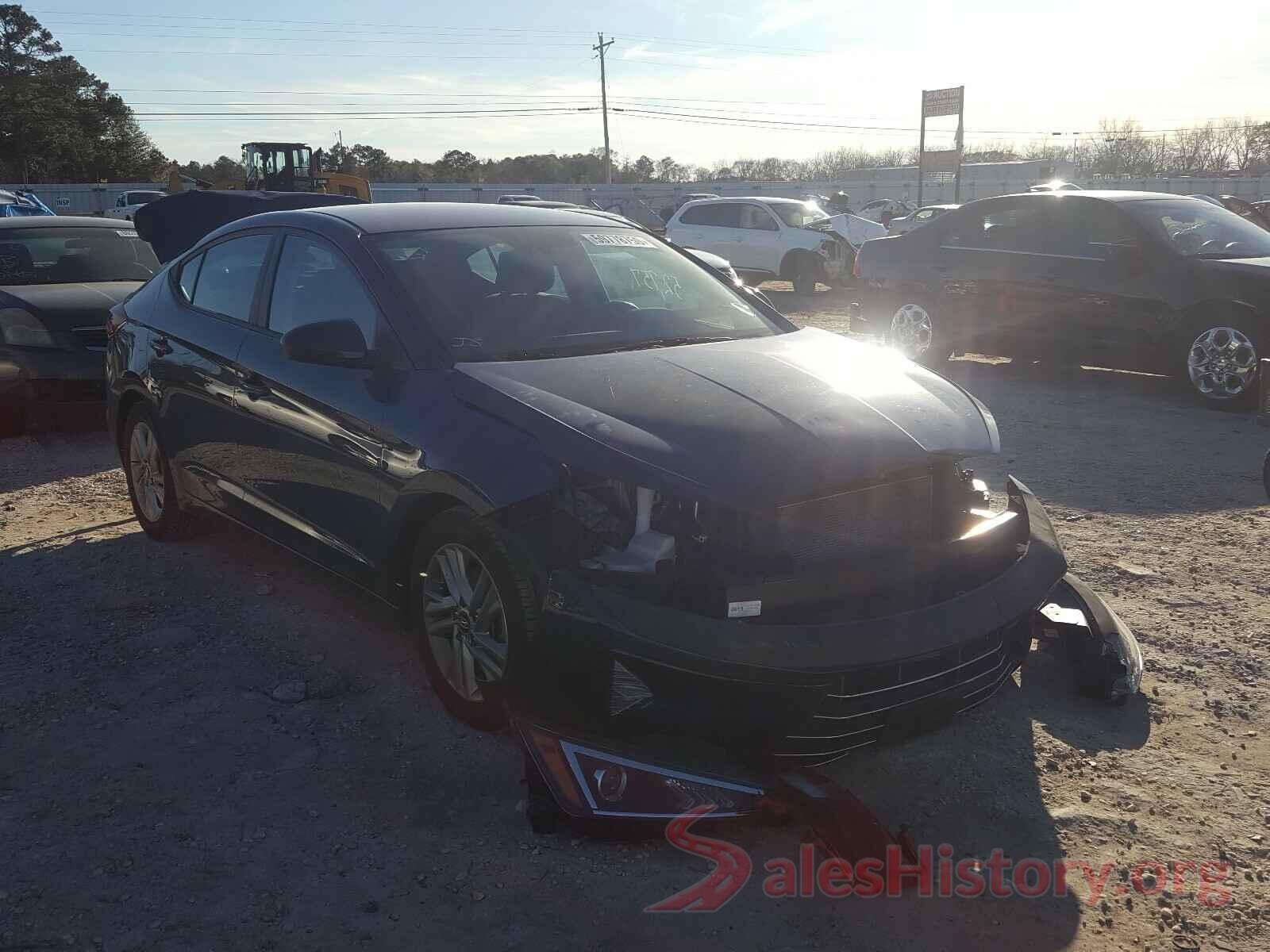 5NPD84LF2KH437425 2019 HYUNDAI ELANTRA