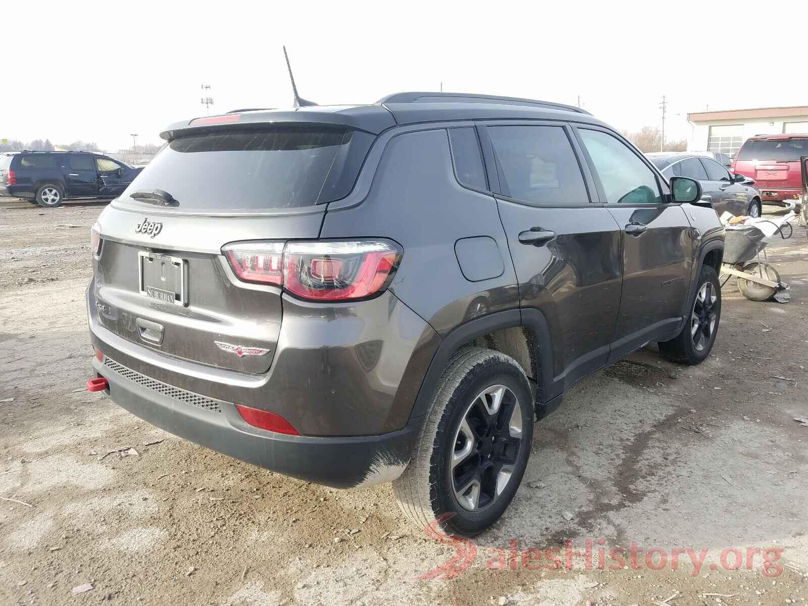 3C4NJDDB3JT129697 2018 JEEP COMPASS