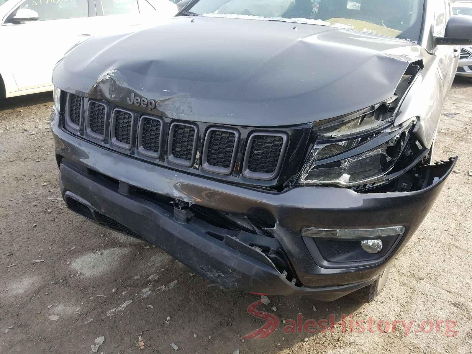 3C4NJDDB3JT129697 2018 JEEP COMPASS