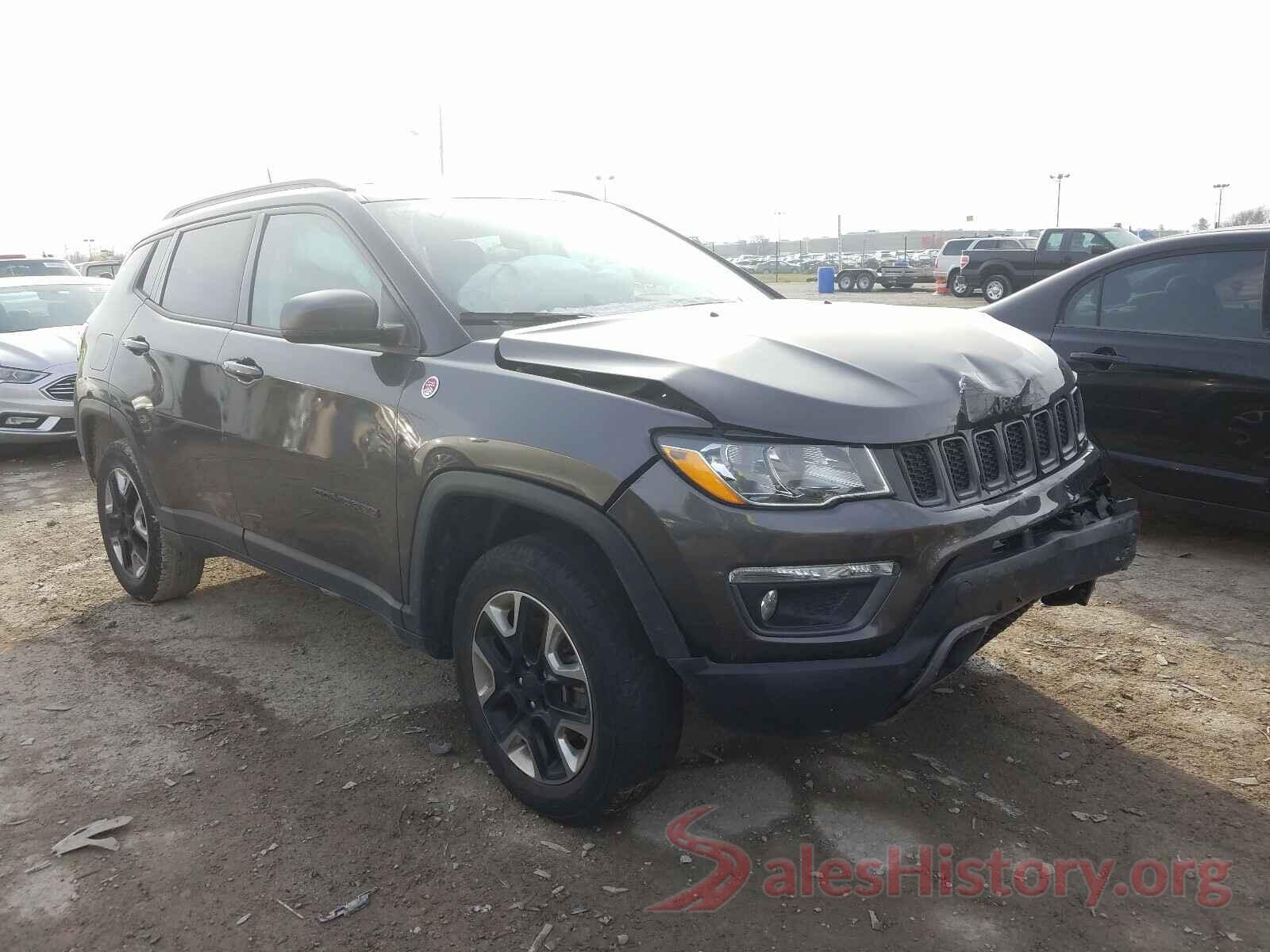 3C4NJDDB3JT129697 2018 JEEP COMPASS