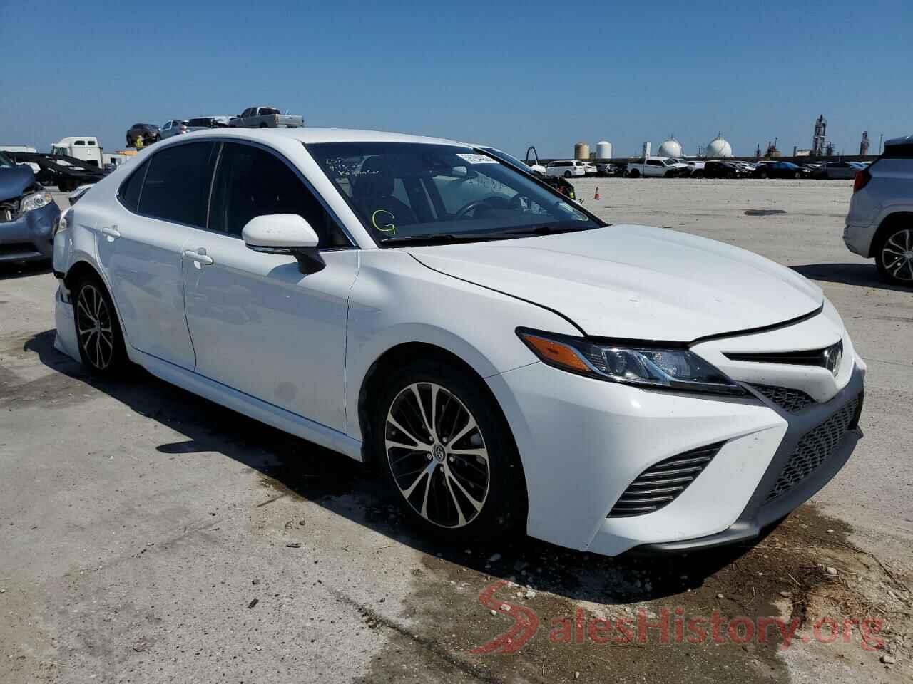 4T1B11HK1JU671488 2018 TOYOTA CAMRY