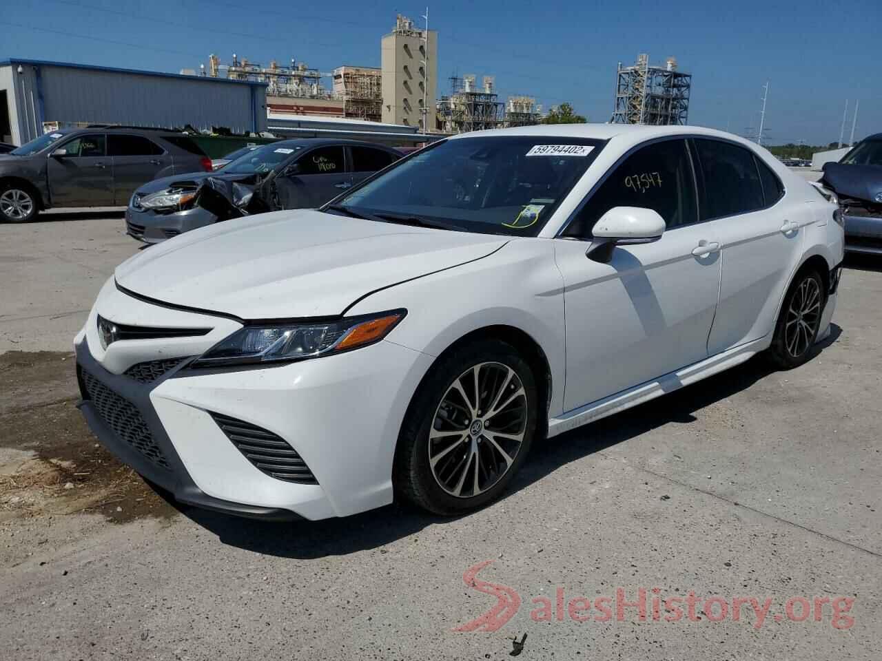 4T1B11HK1JU671488 2018 TOYOTA CAMRY