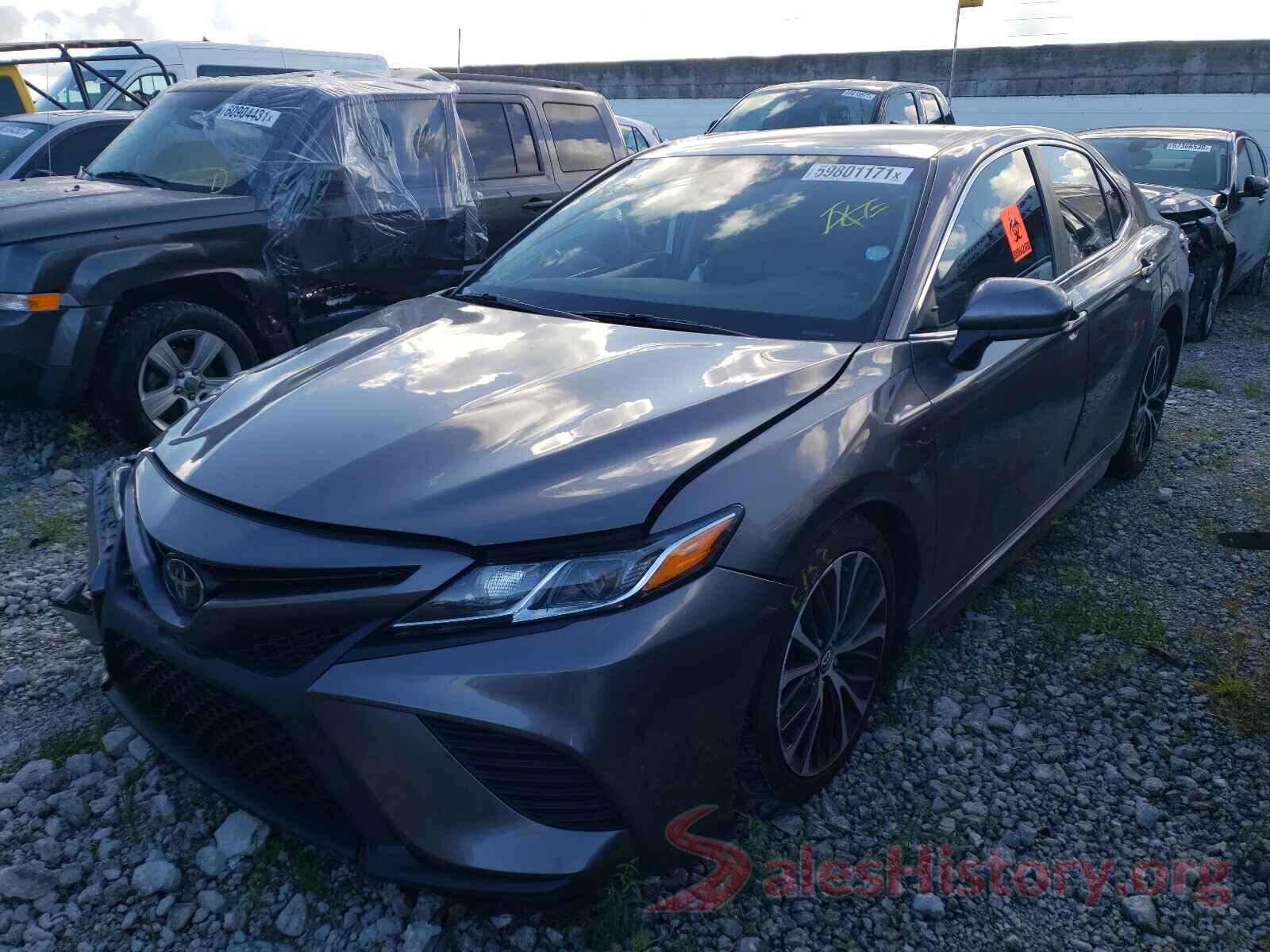 4T1B11HK4JU637710 2018 TOYOTA CAMRY