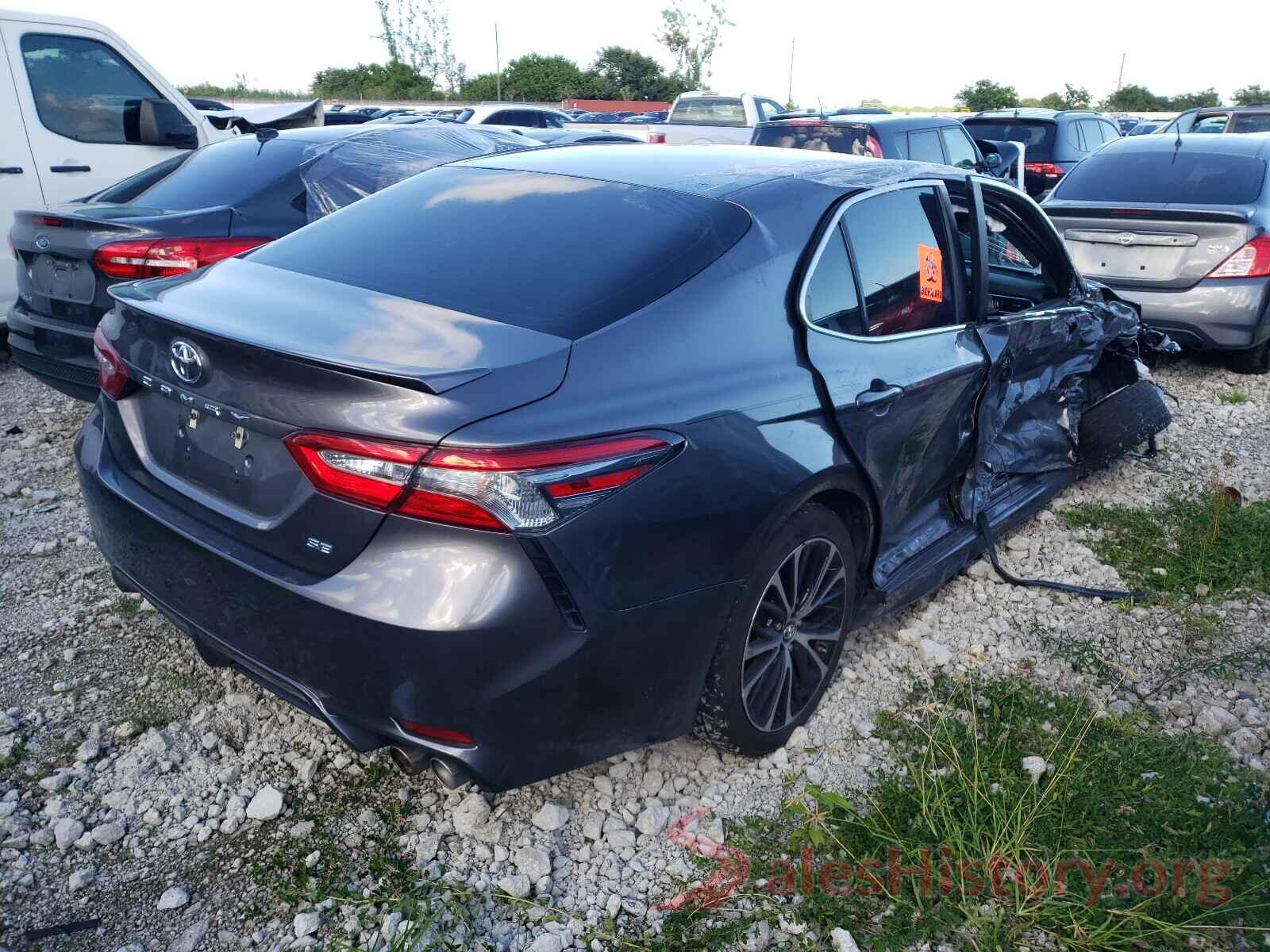 4T1B11HK4JU637710 2018 TOYOTA CAMRY