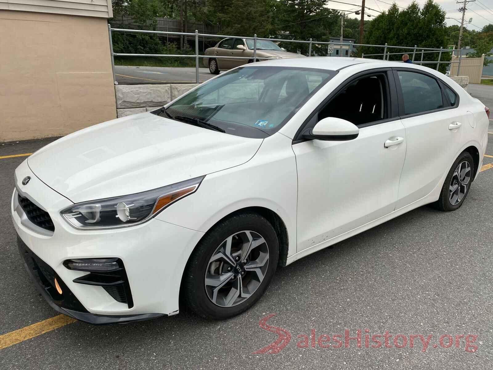 3KPF24AD7KE113113 2019 KIA FORTE