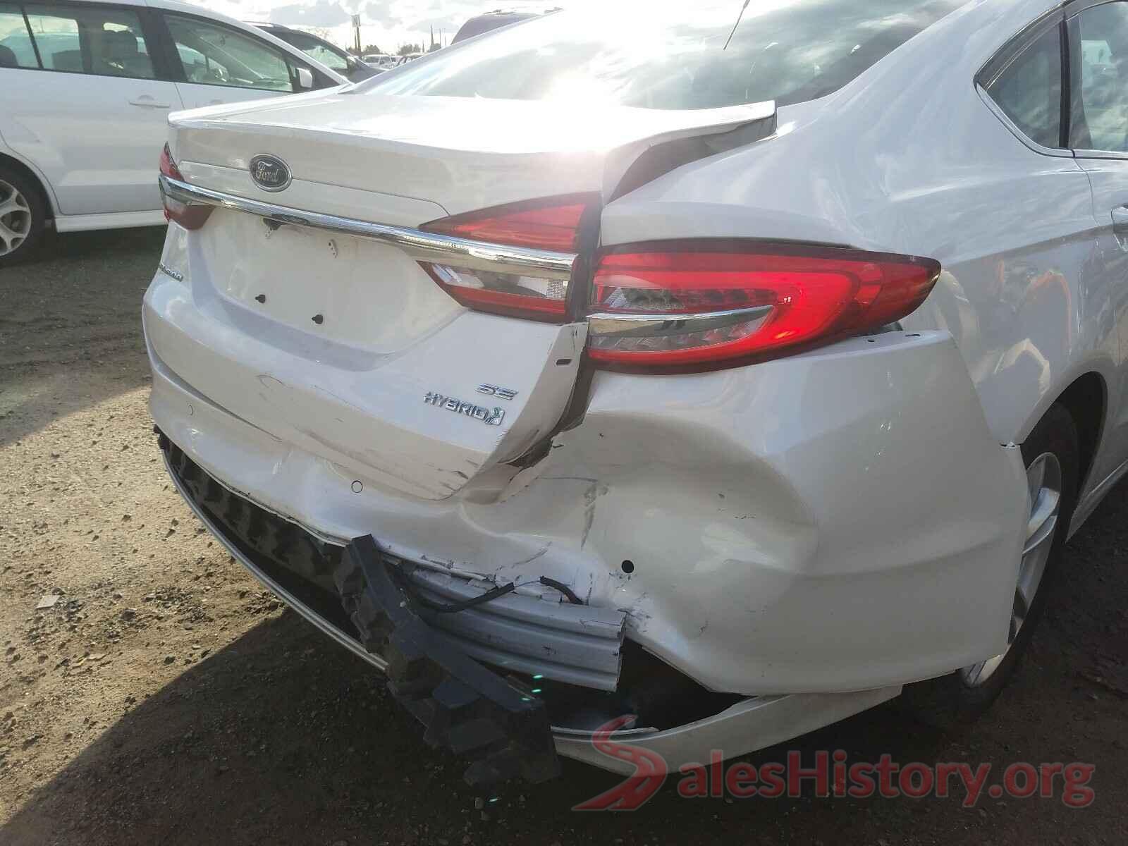 3FA6P0LU8JR277748 2018 FORD FUSION