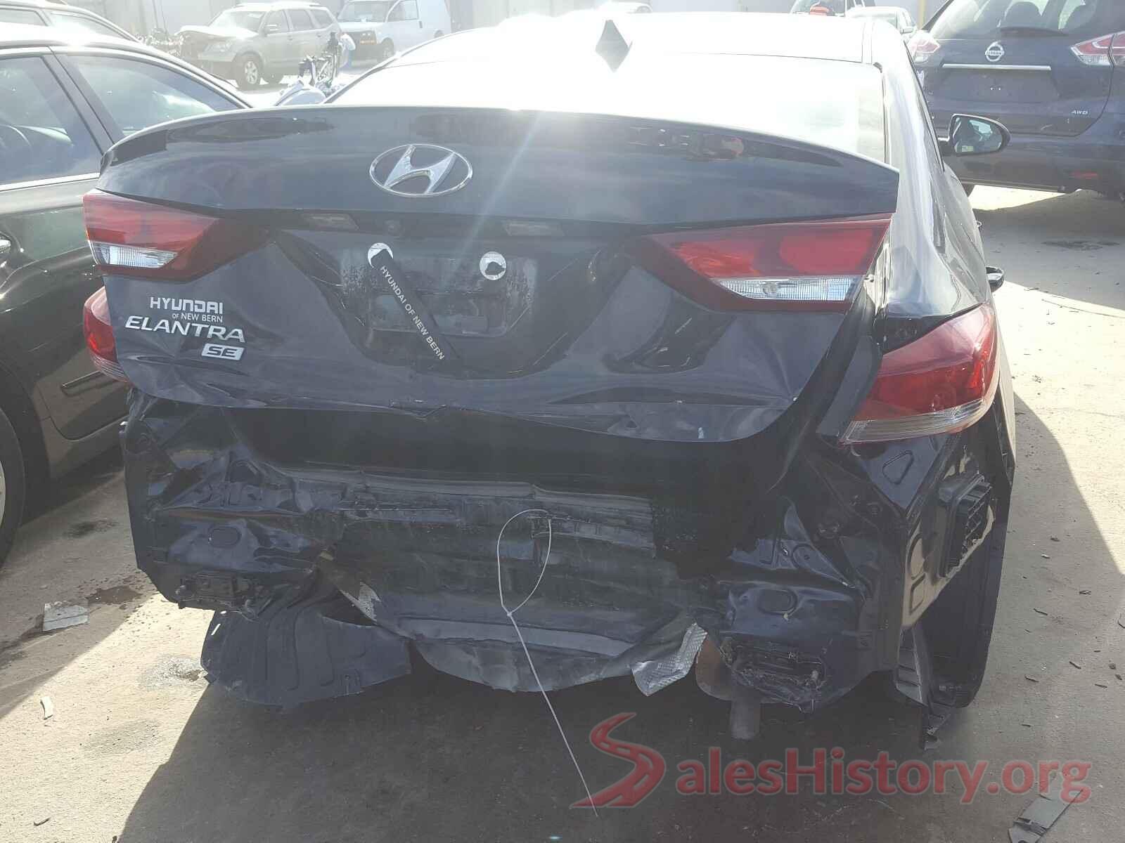 5NPD74LF0JH390011 2018 HYUNDAI ELANTRA