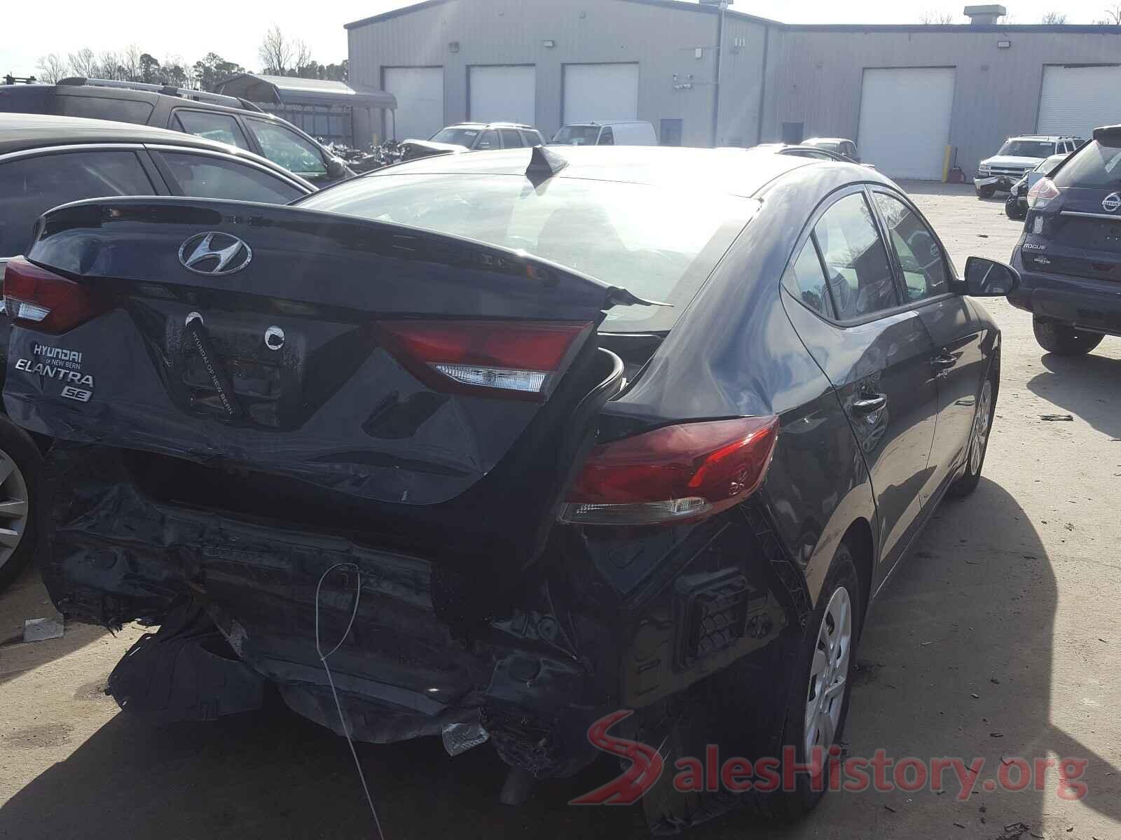 5NPD74LF0JH390011 2018 HYUNDAI ELANTRA