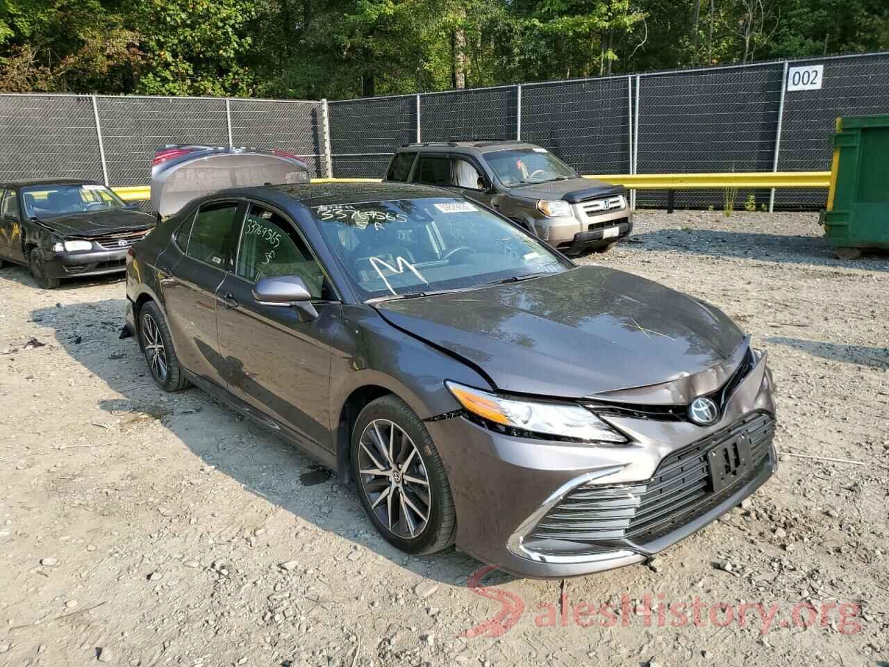 4T1F11BK1NU050333 2022 TOYOTA CAMRY