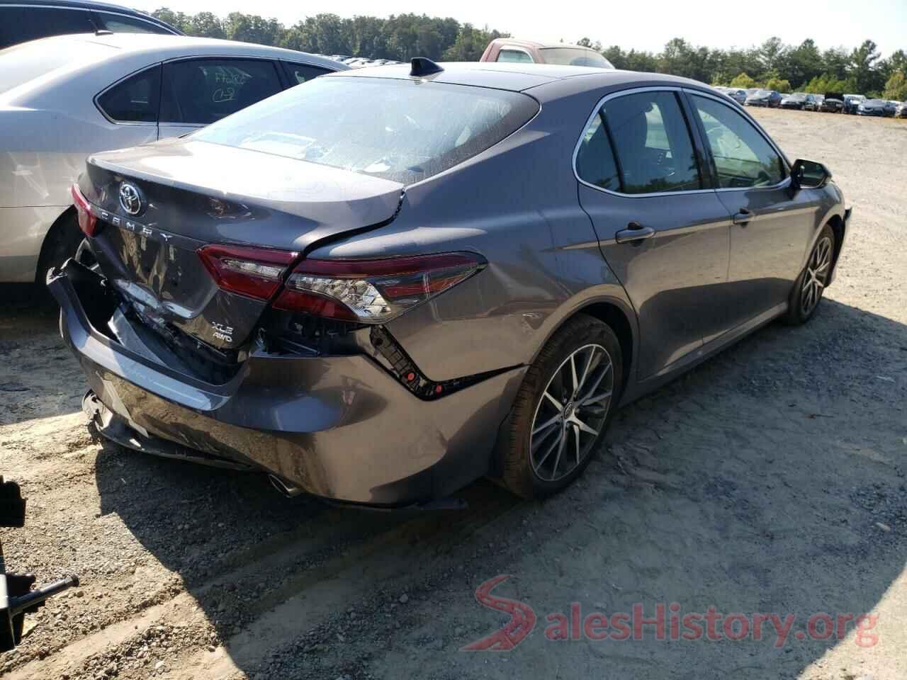 4T1F11BK1NU050333 2022 TOYOTA CAMRY