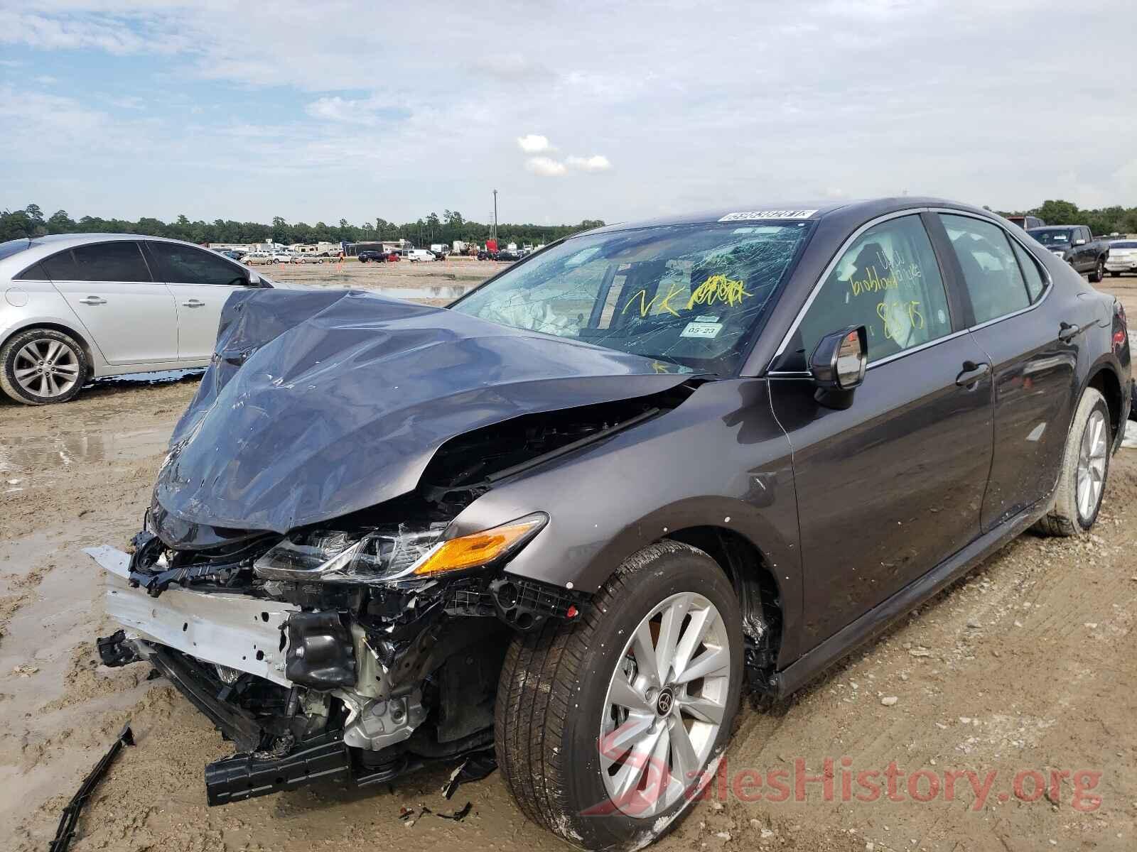 4T1C11AK3MU467973 2021 TOYOTA CAMRY