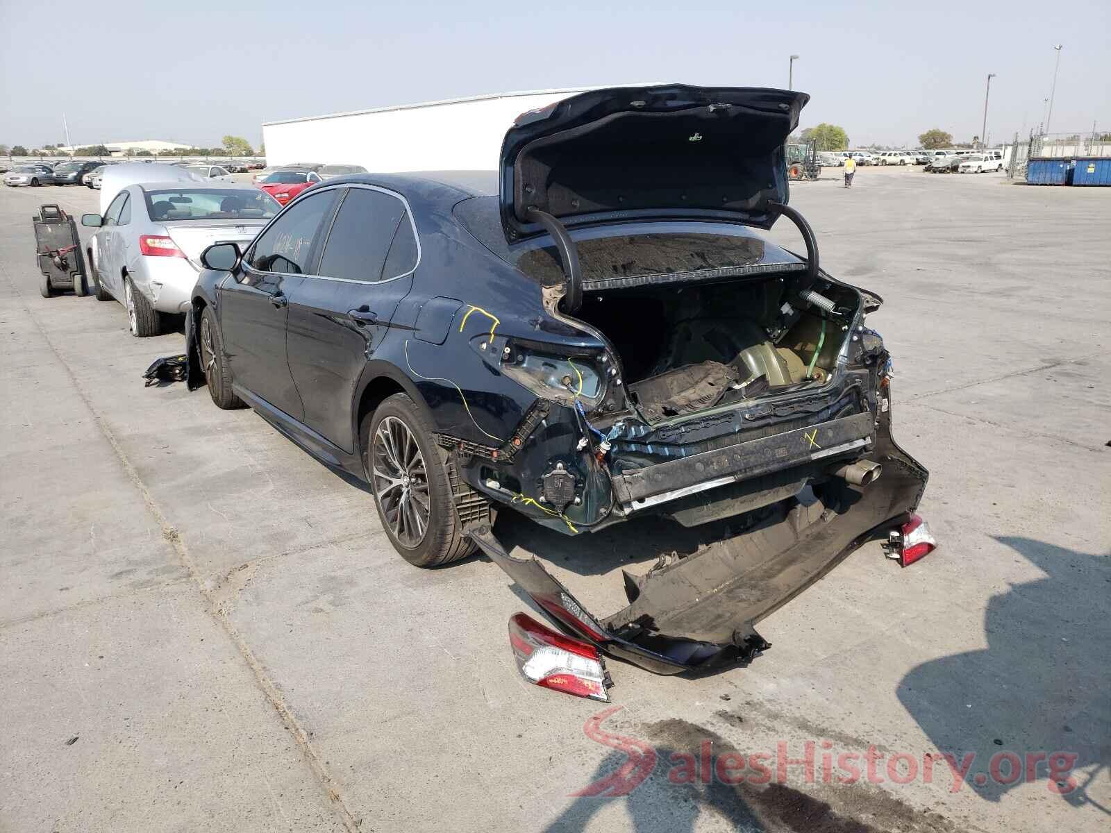 4T1B11HK4JU556044 2018 TOYOTA CAMRY