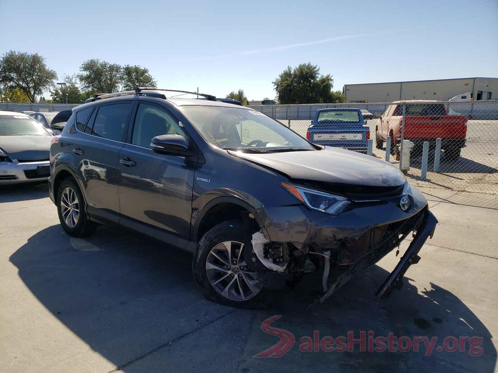 JTMRJREVXJD166470 2018 TOYOTA RAV4