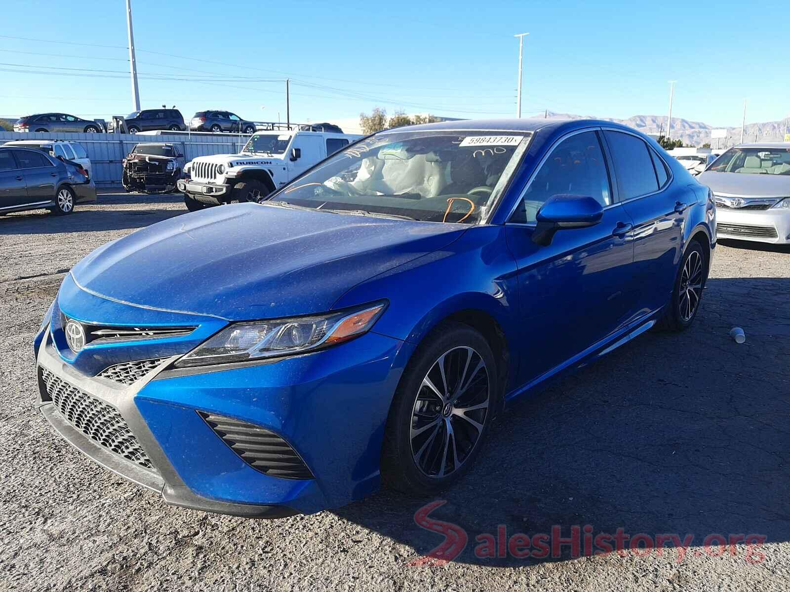 4T1B11HK1JU007174 2018 TOYOTA CAMRY