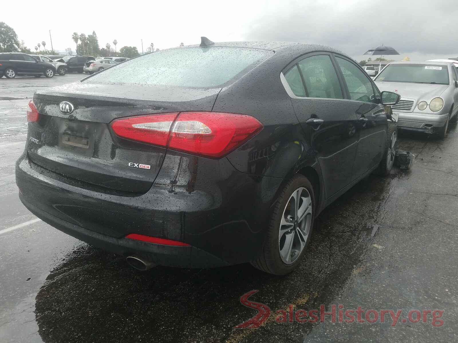 KNAFZ4A8XG5529669 2016 KIA FORTE