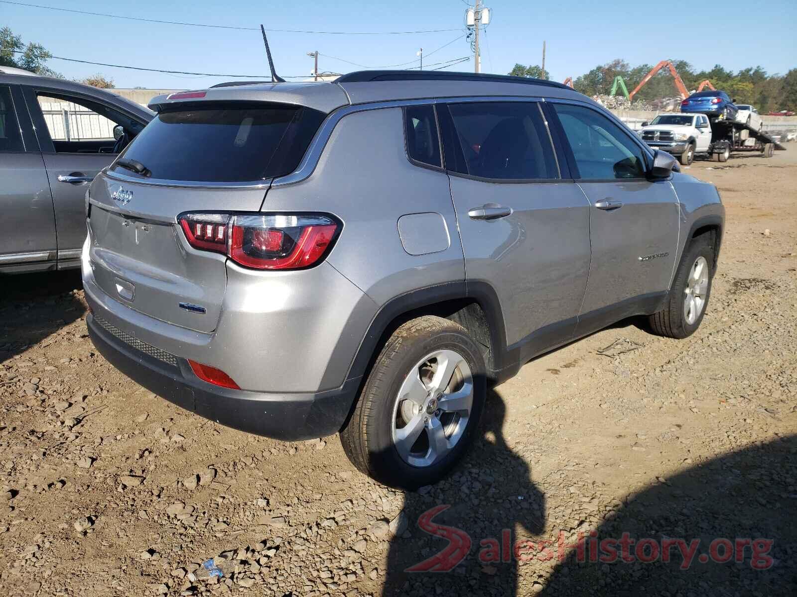 3C4NJDBB2JT307702 2018 JEEP COMPASS